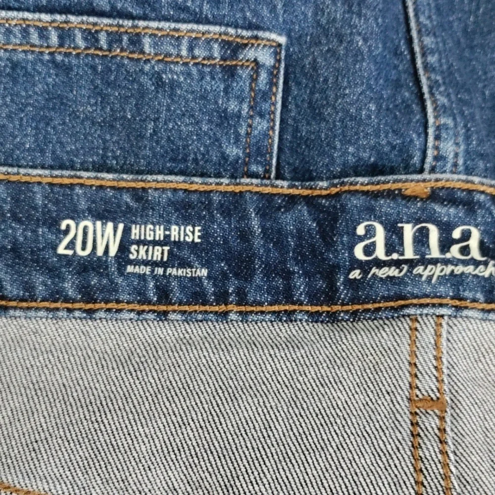 a.n.a Women Blue High Rise Denim Cargo Maxi Skirt Size 20W Medium Wash Utility